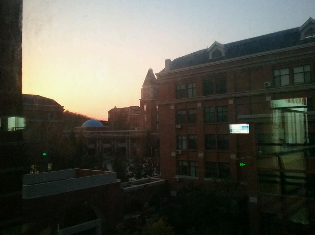 屏幕截图 2025-10-15 220234.png